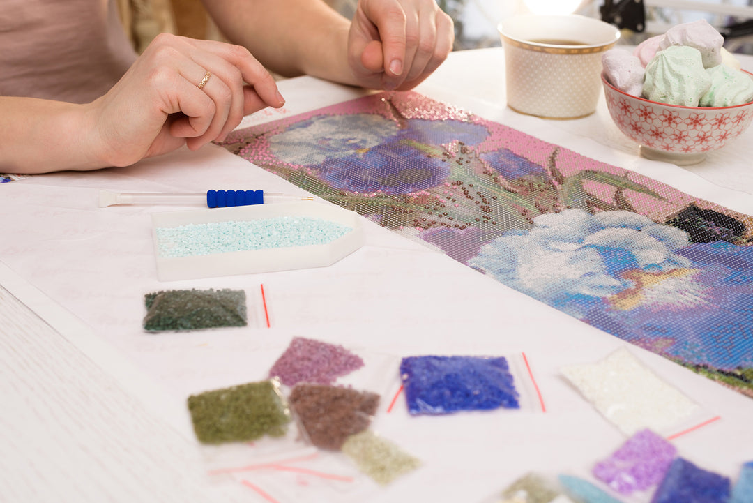 What to Do with Leftover Diamonds from Diamond Painting: Sparkle Beyond the Canvas