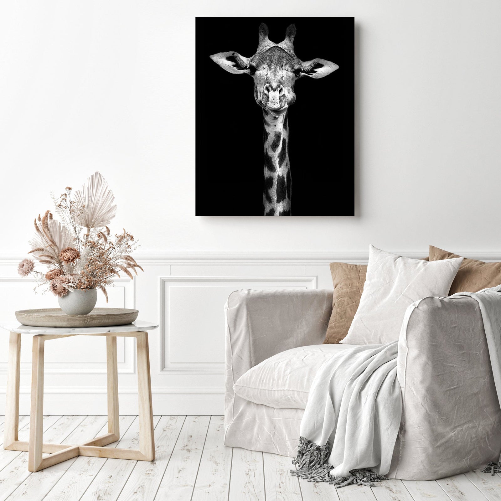 Black and White Giraffe | Diamond Painting Displayed as Home Decor