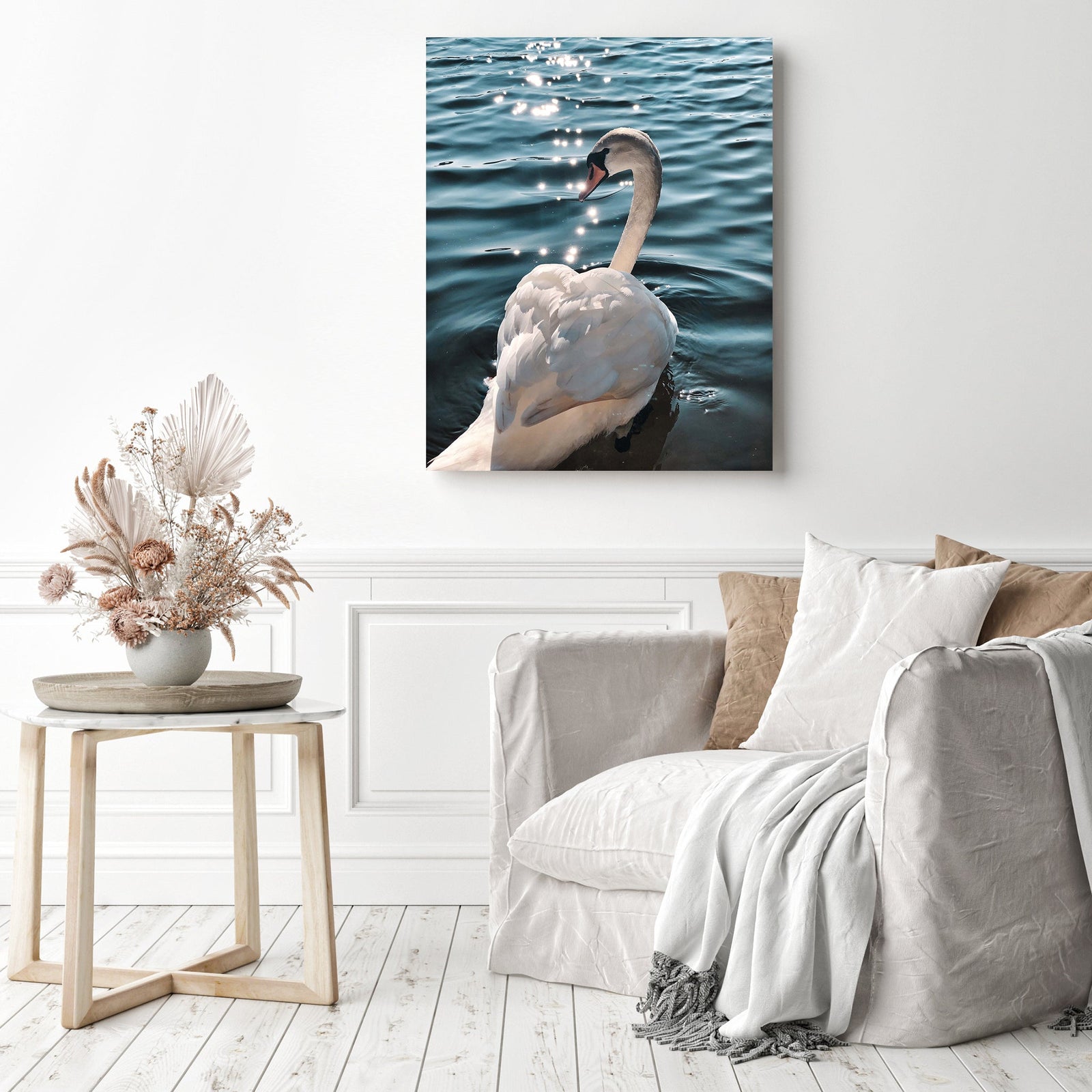 White swan | Diamond Painting Displayed as Home Decor