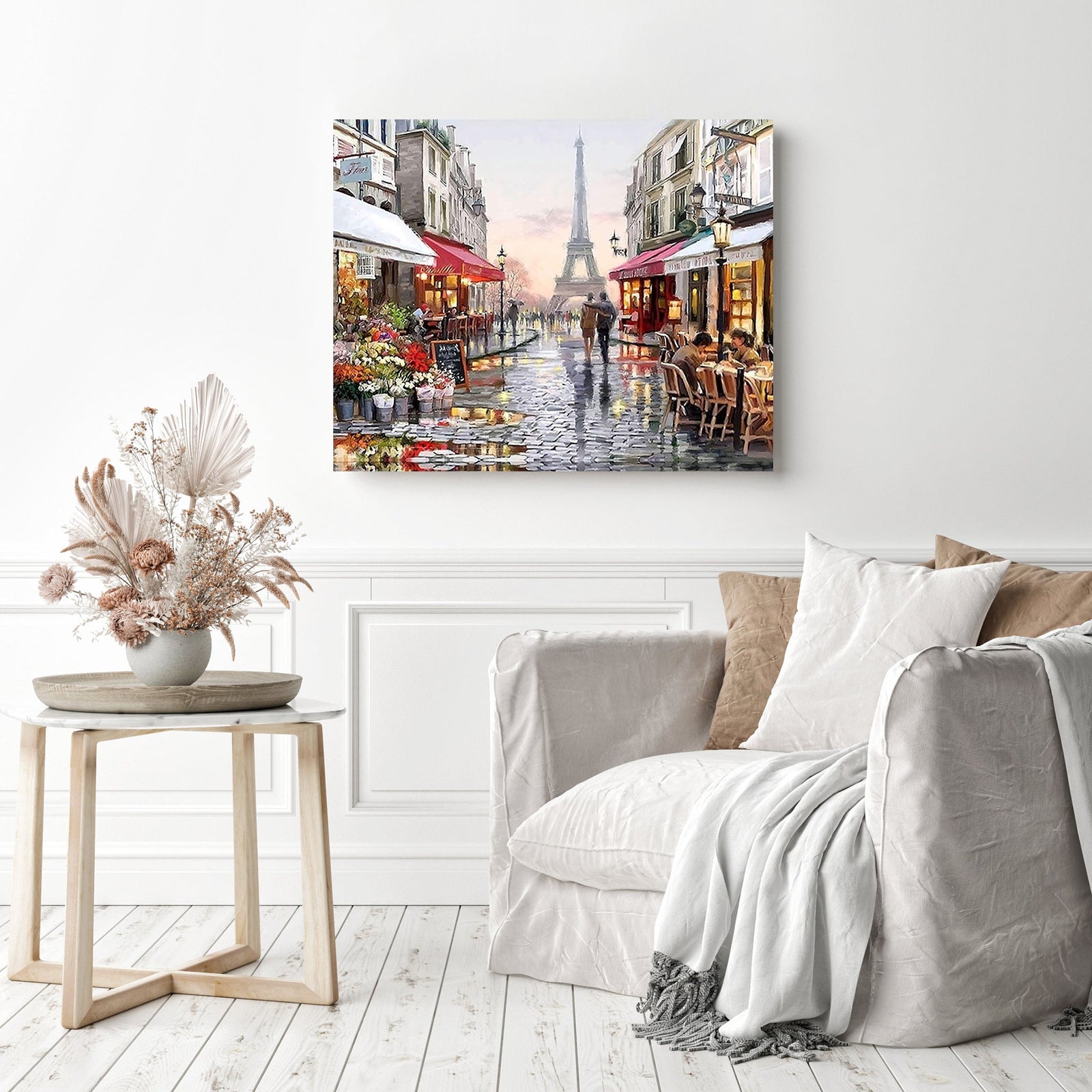 Eiffel Tower Street | Diamond Painting Displayed as Home Decor