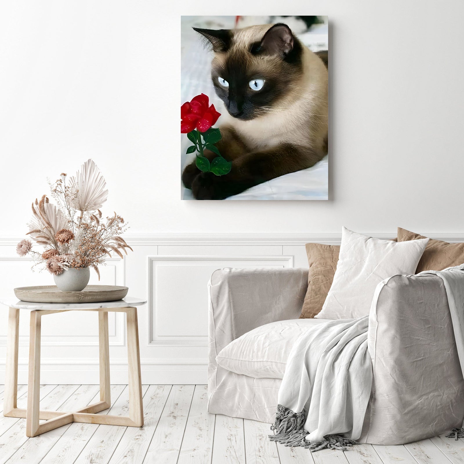 Romeo Kitty | Diamond Painting Displayed as Home Decor