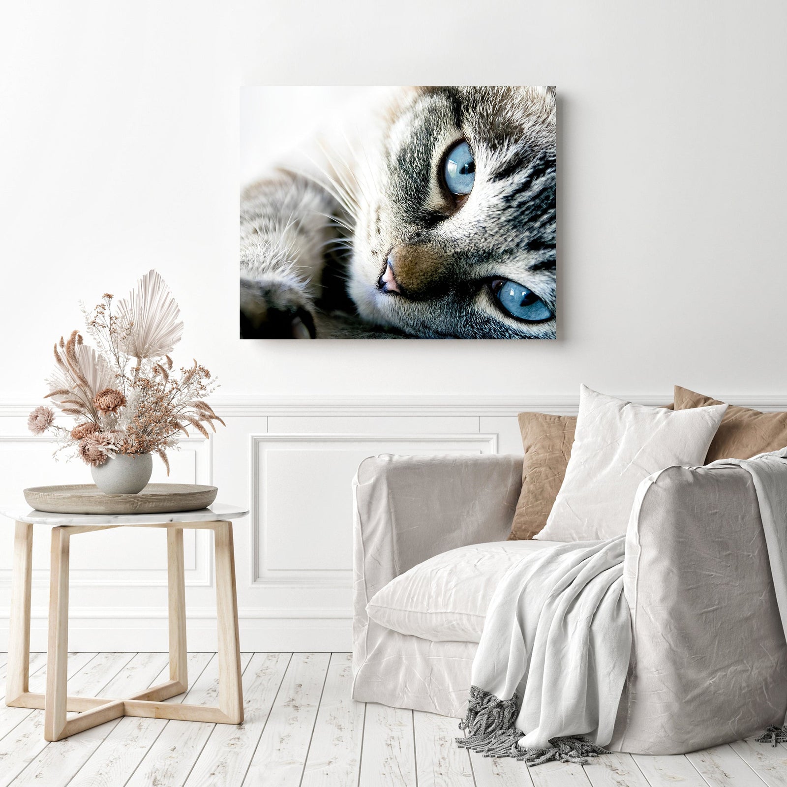 Tabby Baby Blues | Diamond Painting Displayed as Home Decor