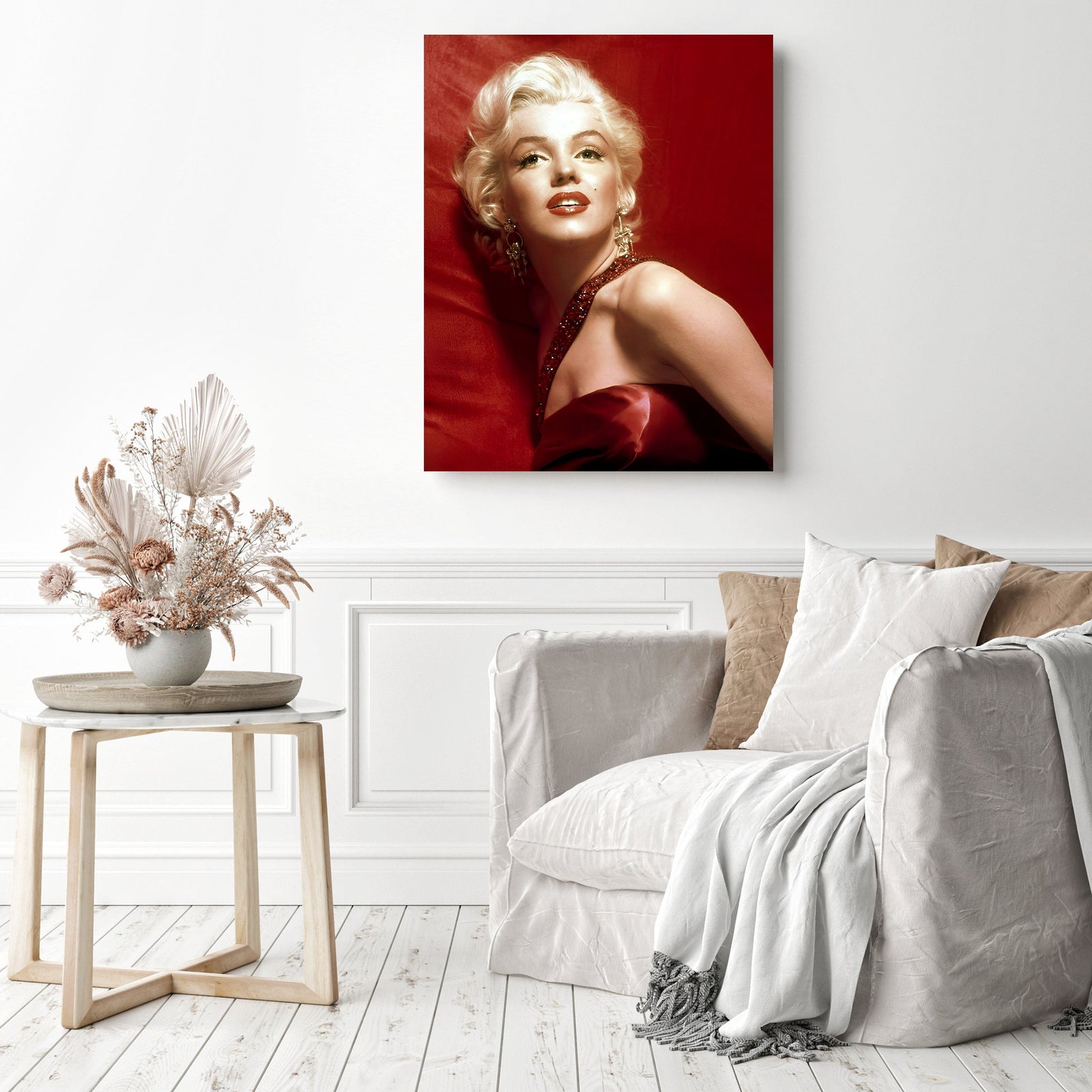 Marilyn Monroe Elegance | Diamond Painting Displayed as Home Decor