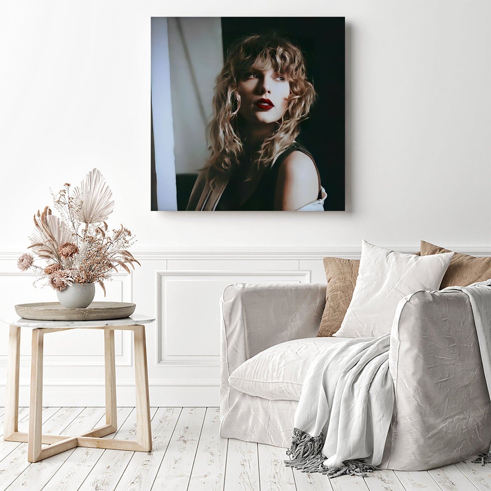 Taylor Swift Looking Back | Diamond Painting Displayed as Home Decor