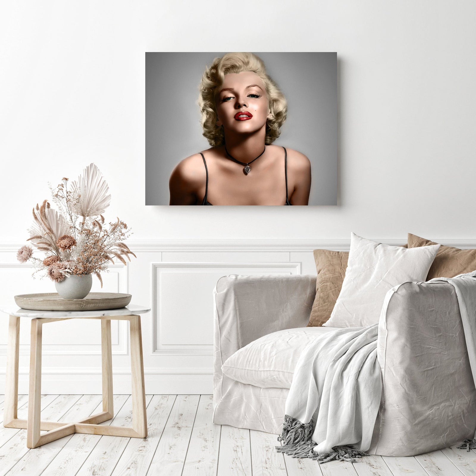 Glamorous Marilyn Monroe | Diamond Painting Displayed as Home Decor