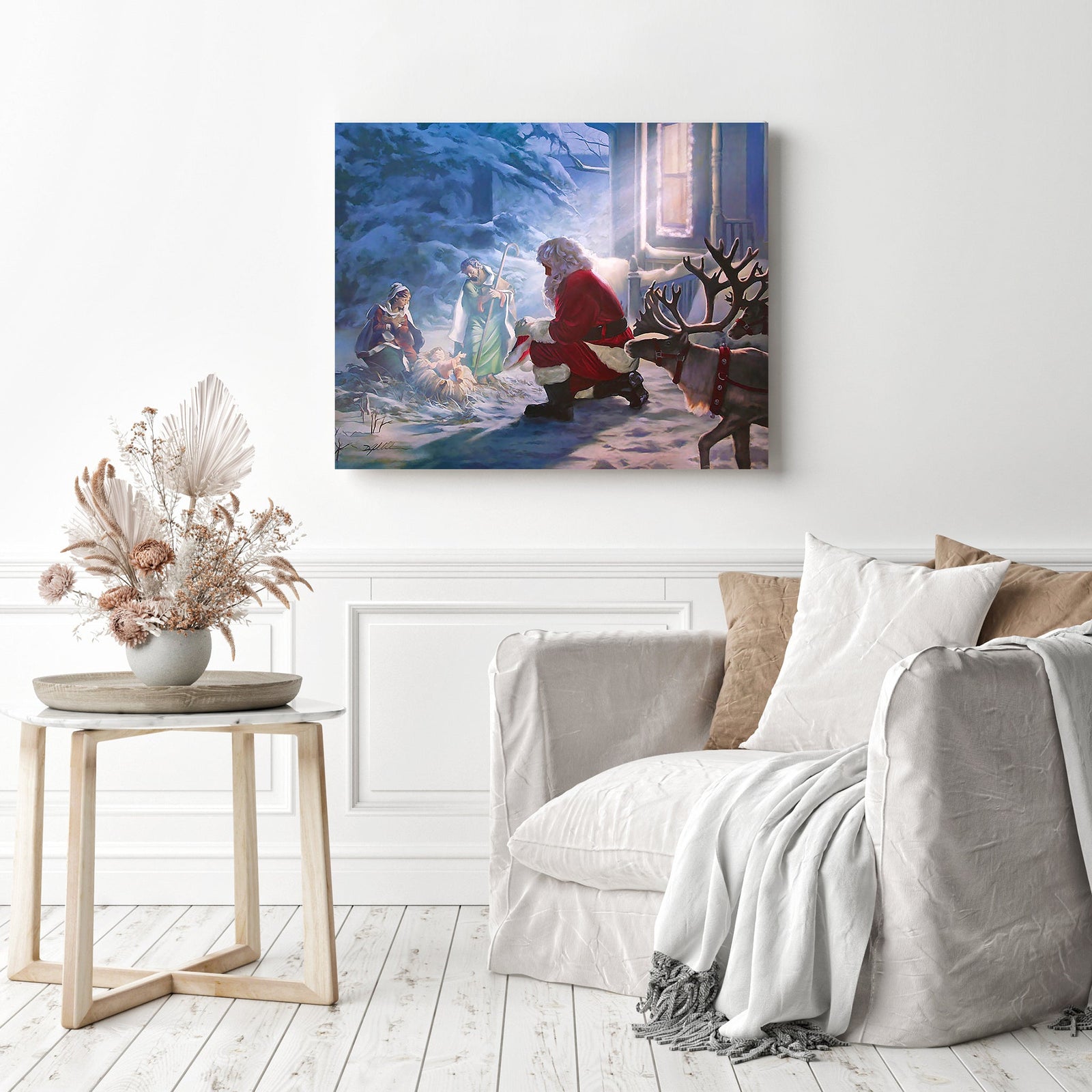 Santa Paying Homage | Diamond Painting Displayed as Home Decor