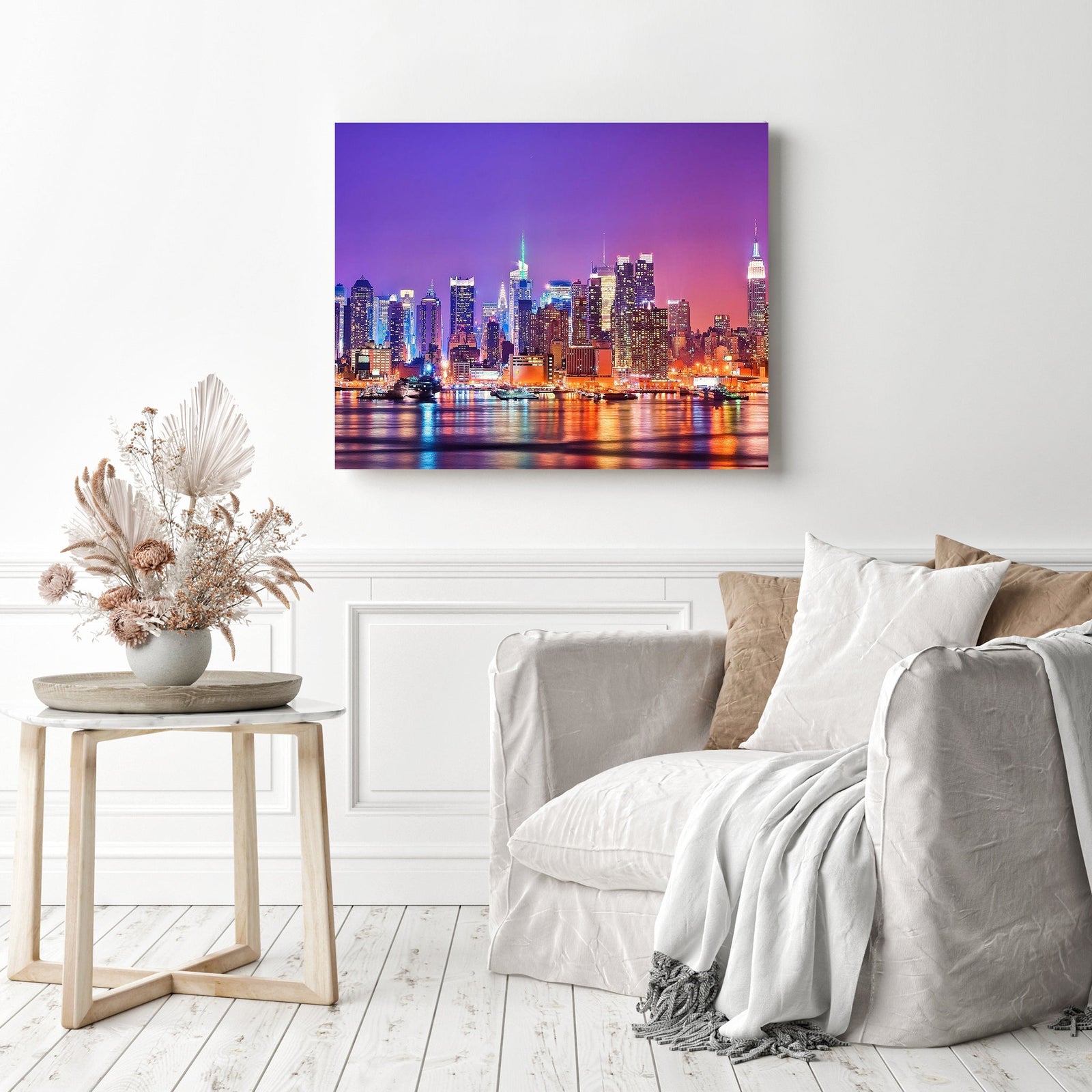 New York Night Skyline | Diamond Painting Displayed as Home Decor