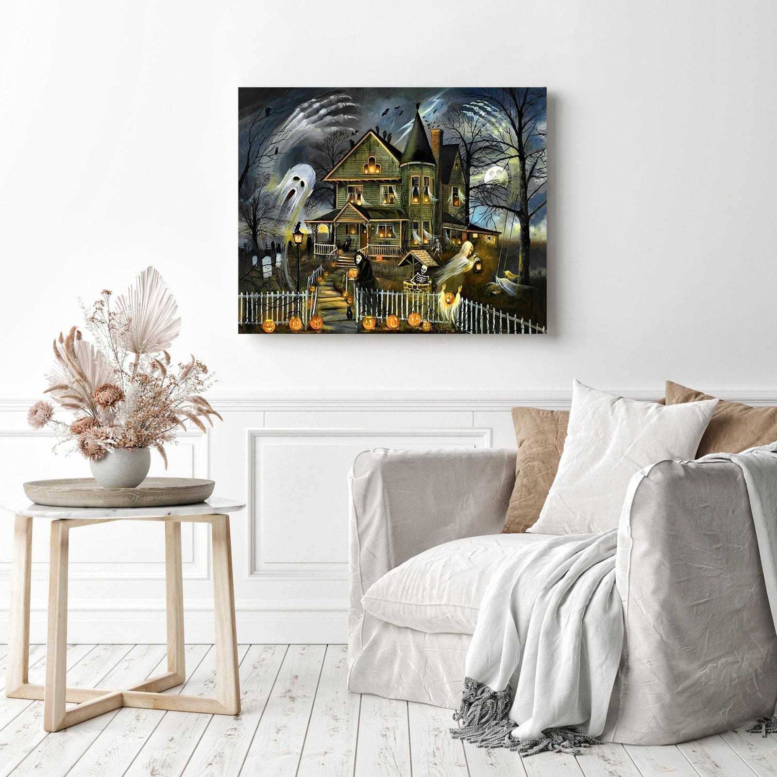 Halloween Haunted House | Diamond Painting Displayed as Home Decor