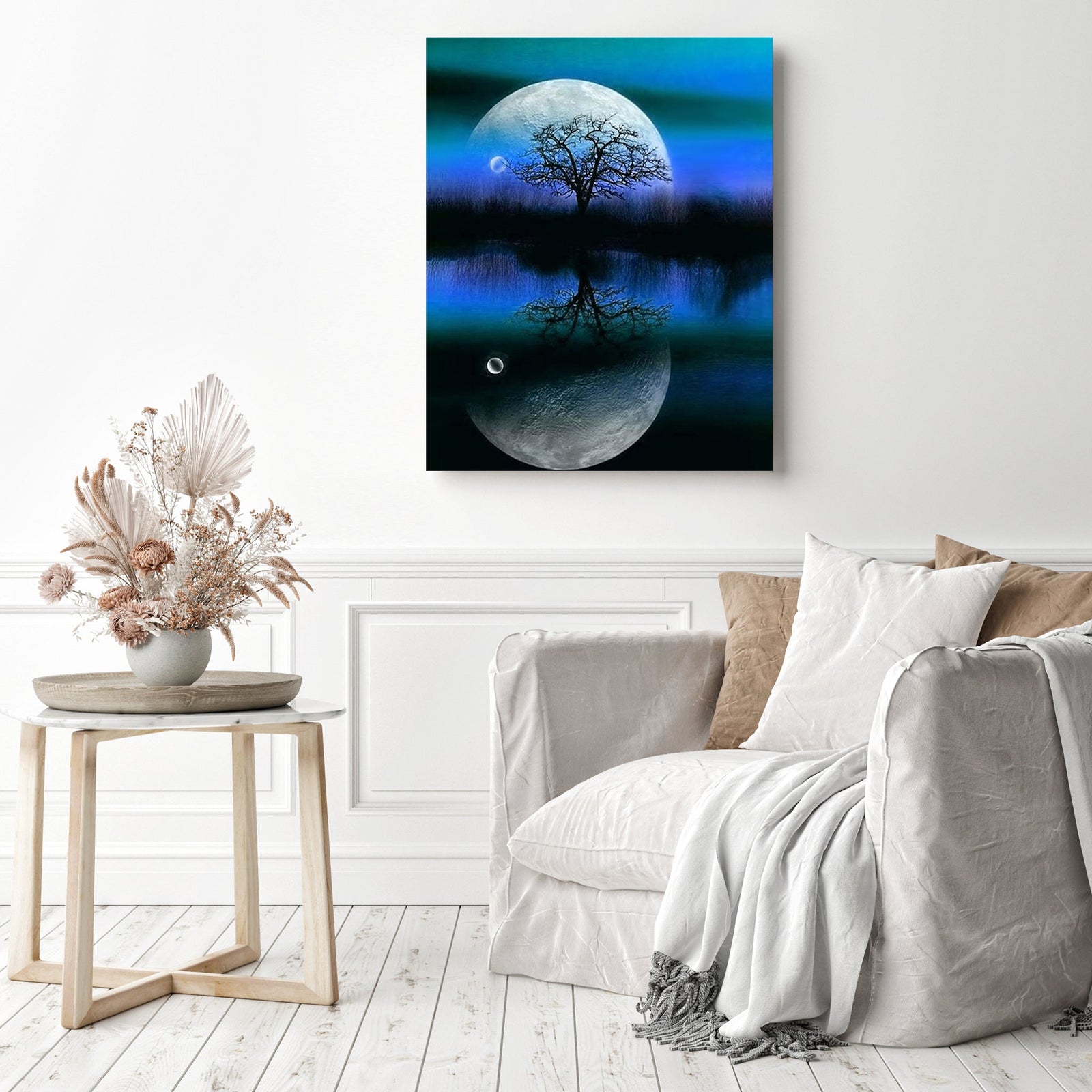 Eerie Aura | Diamond Painting Displayed as Home Decor