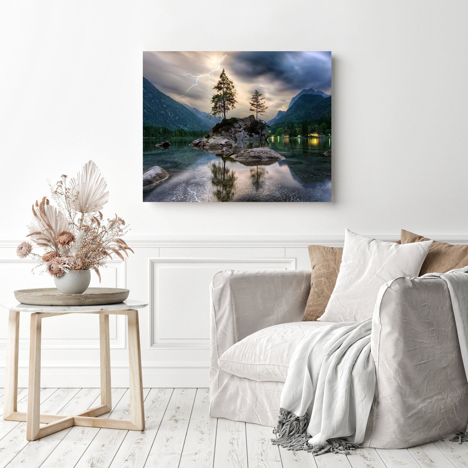 Quiet Thunderstorm | Diamond Painting Displayed as Home Decor