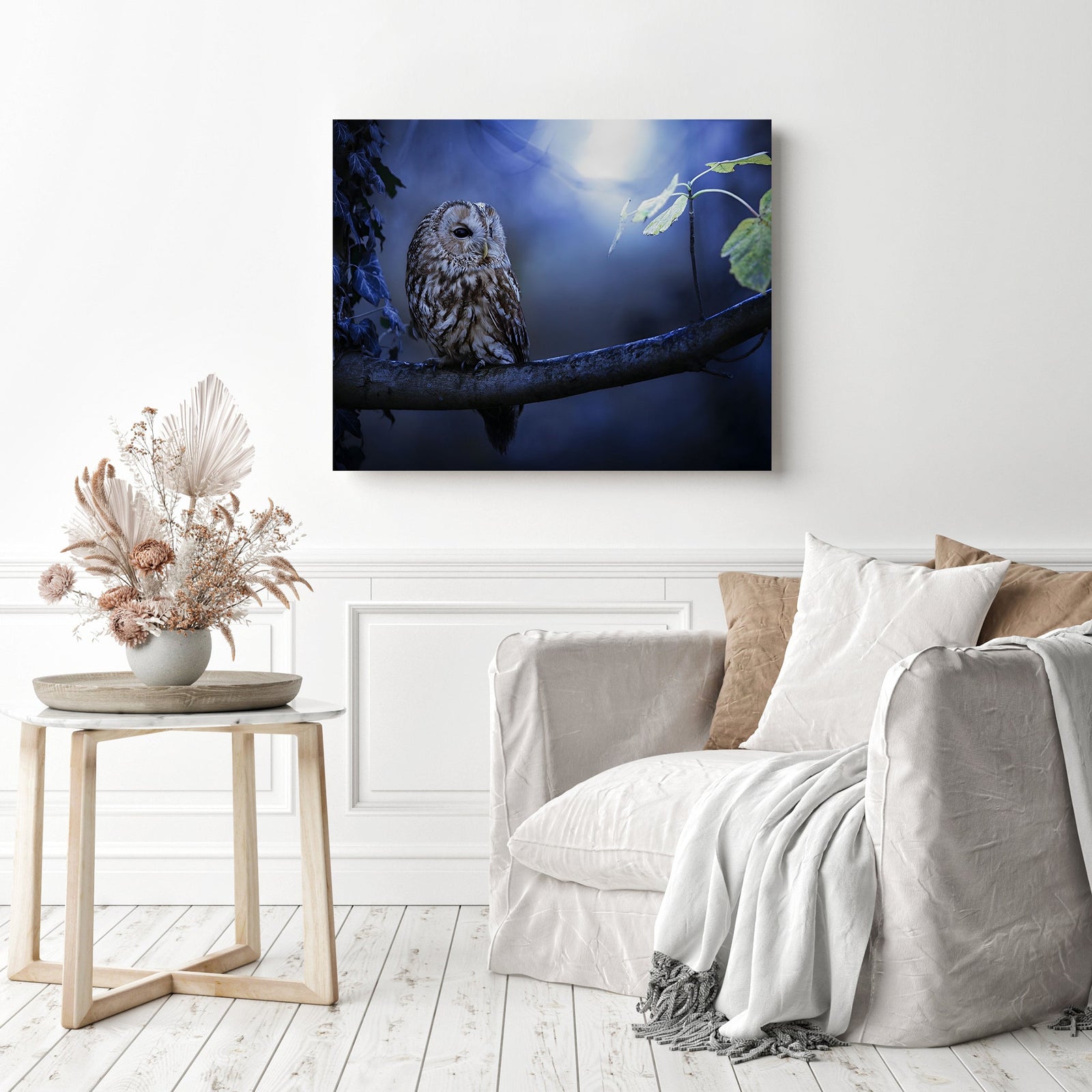 Night Owl Watch | Diamond Painting Displayed as Home Decor