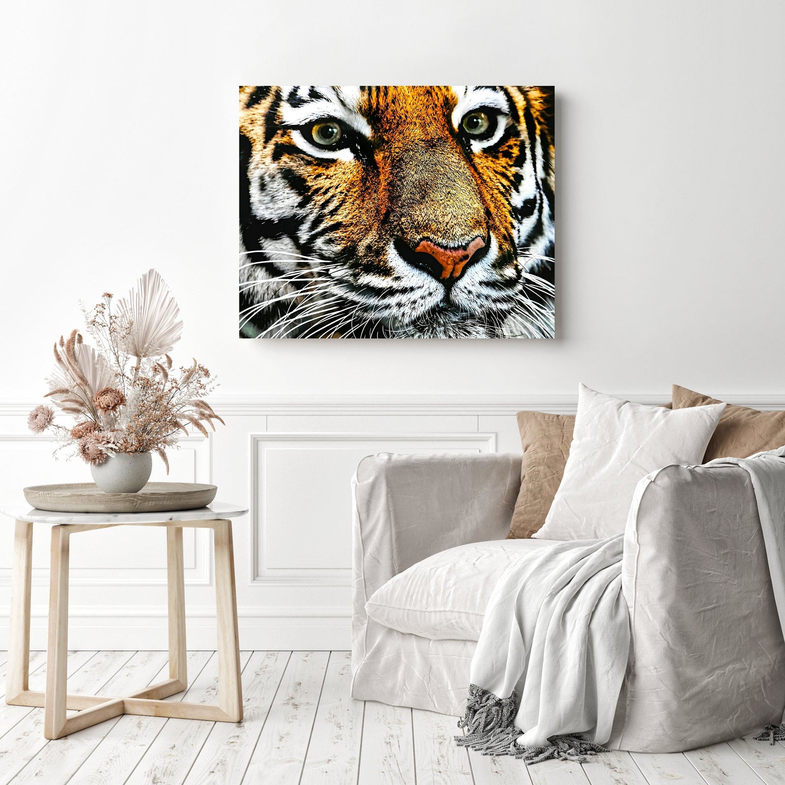 Big Cat | Diamond Painting Displayed as Home Decor