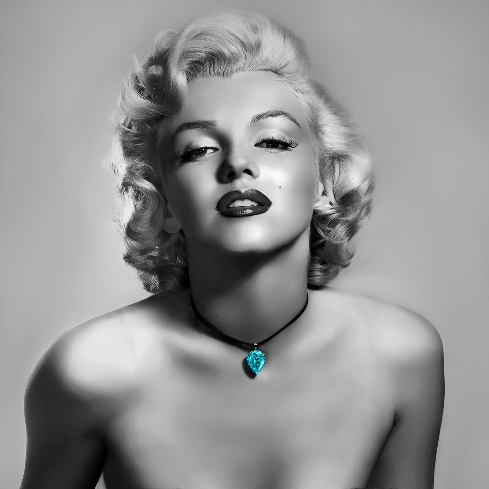 Marilyn Monroe Icon | Diamond Painting Design - Full Drill Diamond Art with 5d Square or Round Diamonds - AB Drills Available