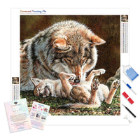Mother wolf and cub | Diamond Painting